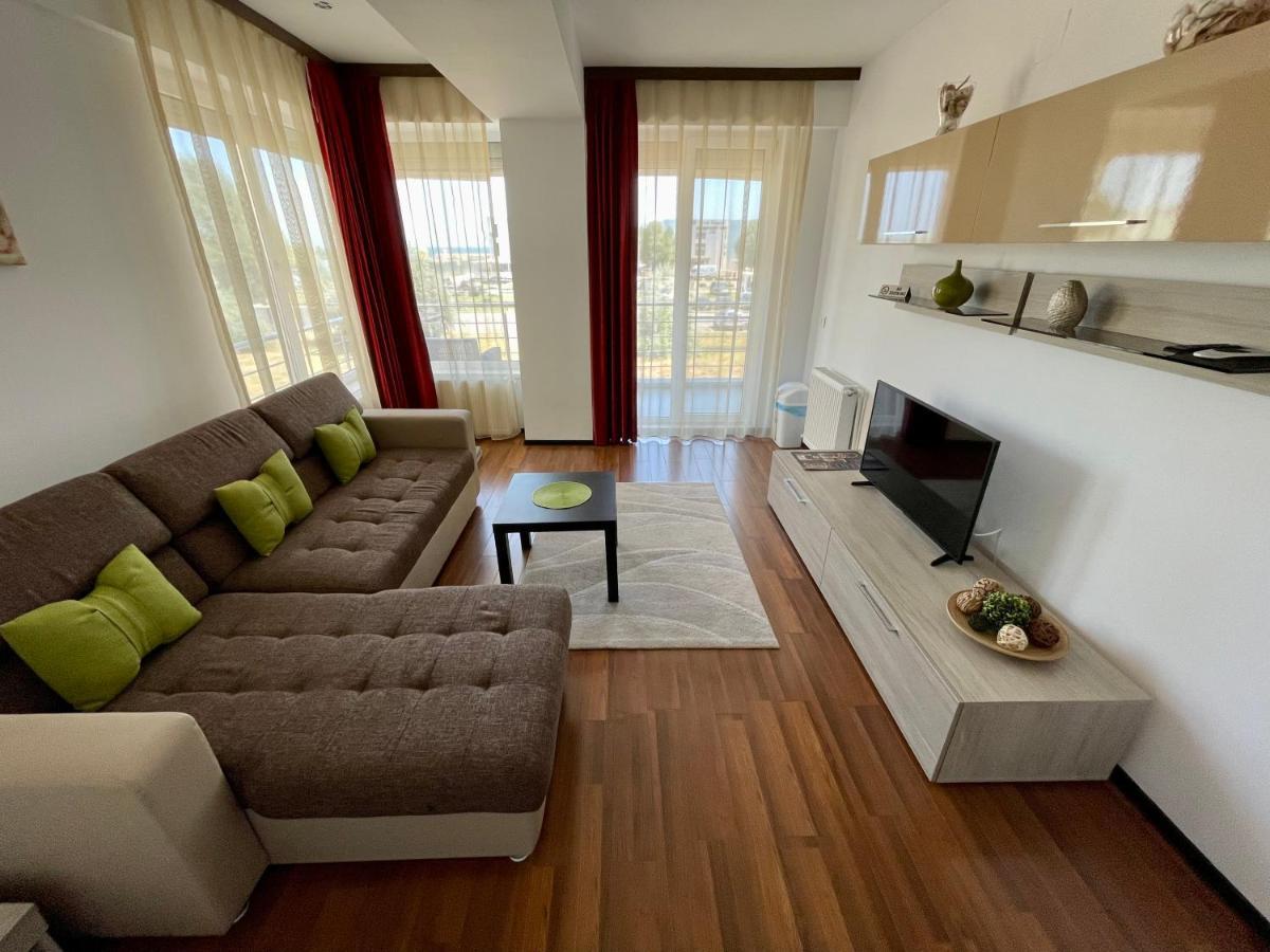 Alcomar Apartment - Summerland Mamaia Dış mekan fotoğraf