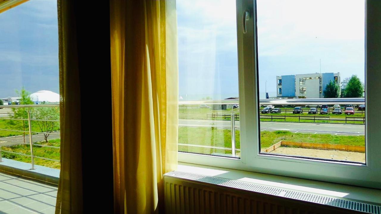Alcomar Apartment - Summerland Mamaia Dış mekan fotoğraf